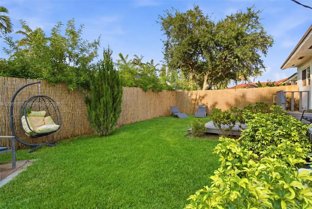 10795 SW 34th St Miami, FL 33165