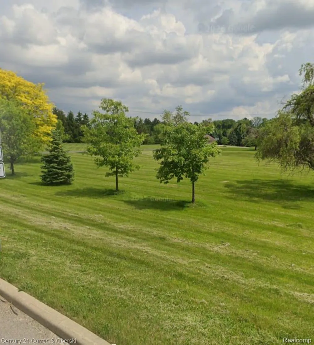 13395 Pebble Creek Drive Plymouth Charter Township, MI 48170