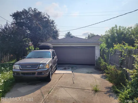 16190 Fairfield Street