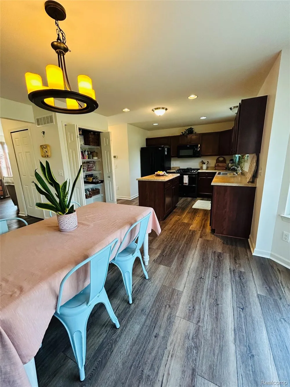 8987 Parkland Drive Ypsilanti Charter Township, MI 48197