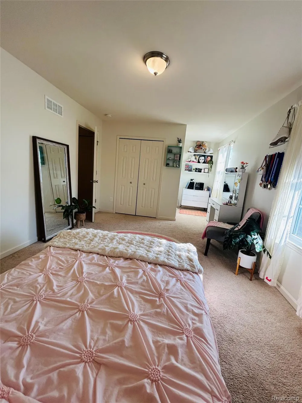 8987 Parkland Drive Ypsilanti Charter Township, MI 48197