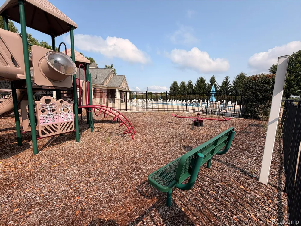 8987 Parkland Drive Ypsilanti Charter Township, MI 48197