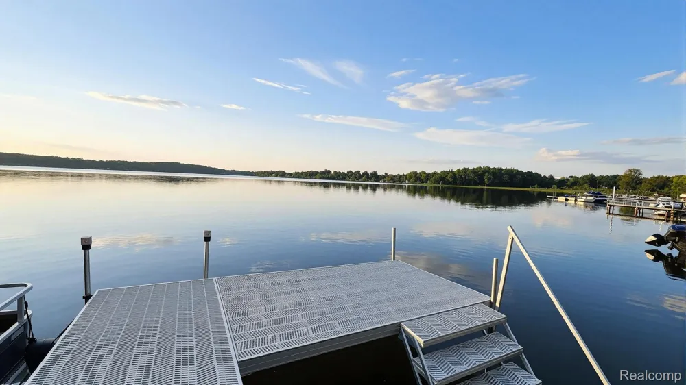 5616 Joslin Lake Drive Lyndon Township, MI 48137