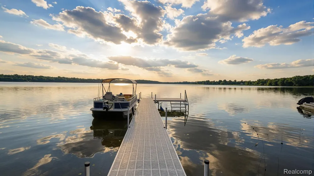 5616 Joslin Lake Drive Lyndon Township, MI 48137