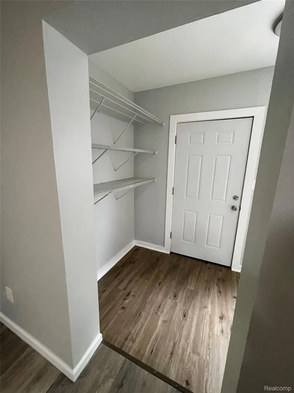 818 Cedar Street Pontiac City, MI 48342