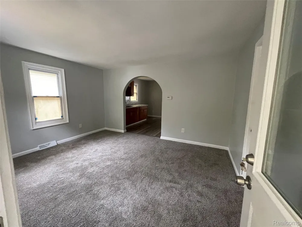 818 Cedar Street Pontiac City, MI 48342