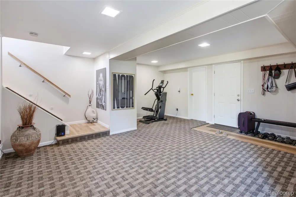 1072 Normandy Terrace Drive Flint Charter Township, MI 48532