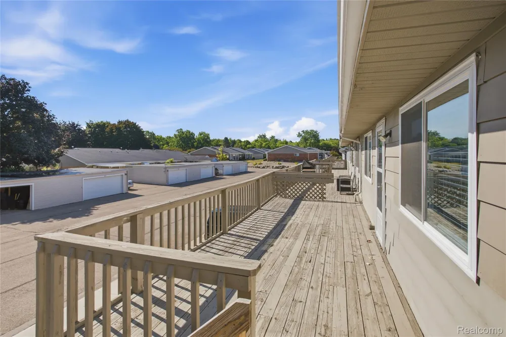 1072 Normandy Terrace Drive Flint Charter Township, MI 48532