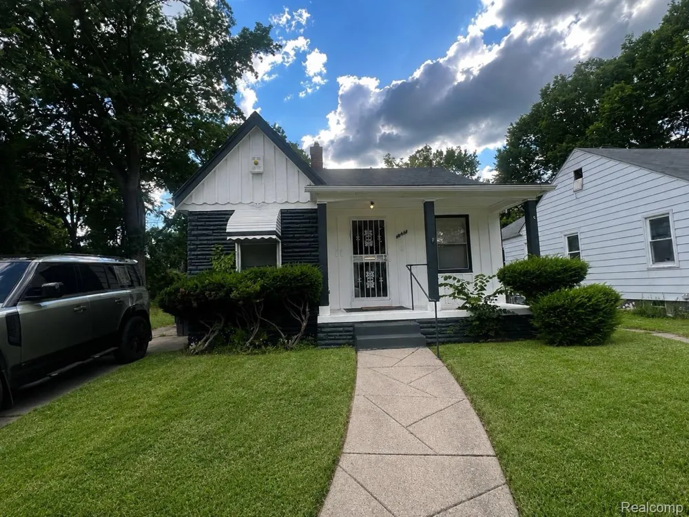18461 Stout Street Detroit City, MI 48219
