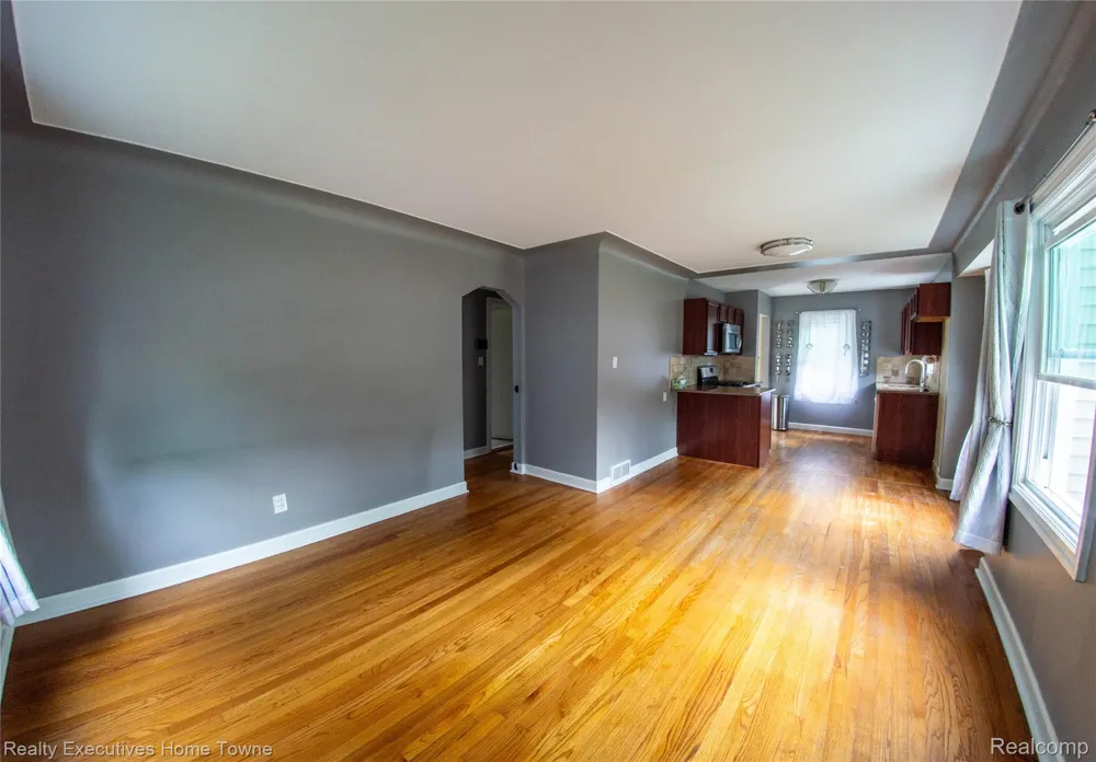 2676 Cumberland Road Berkley City, MI 48072