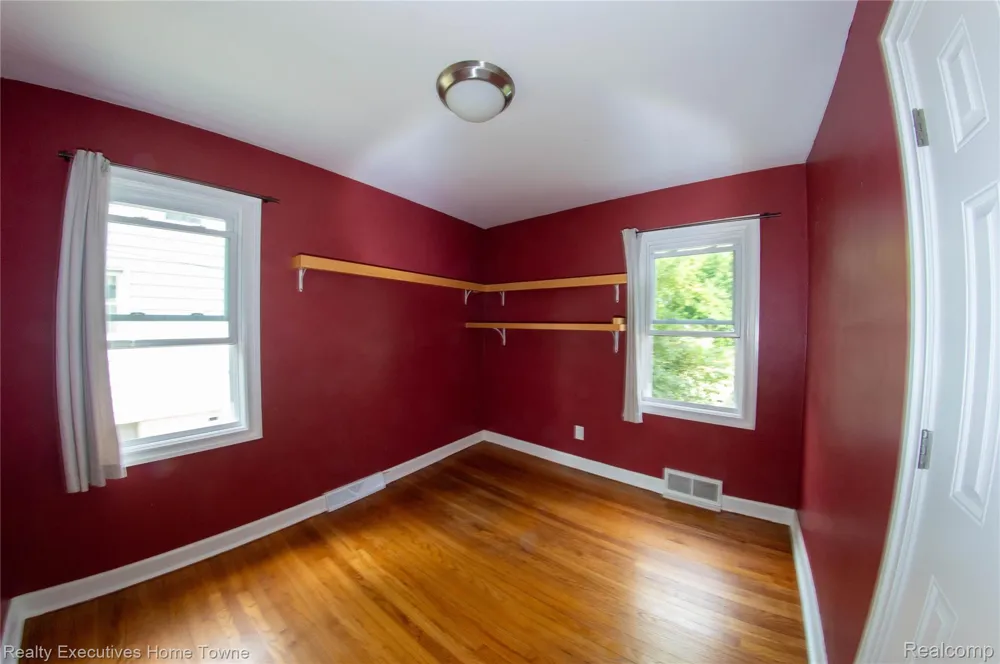 2676 Cumberland Road Berkley City, MI 48072