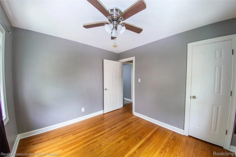 2676 Cumberland Road Berkley City, MI 48072