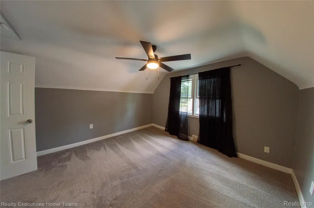 2676 Cumberland Road Berkley City, MI 48072