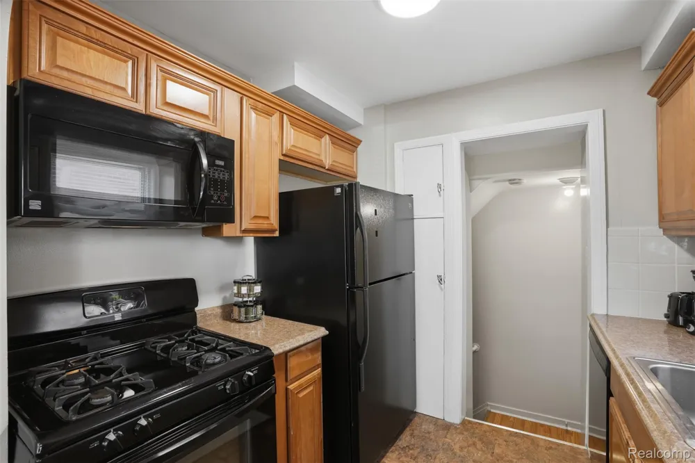 2204 Franklin Street Dearborn City, MI 48128