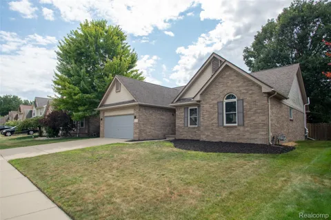 19108 Red Oak Lane