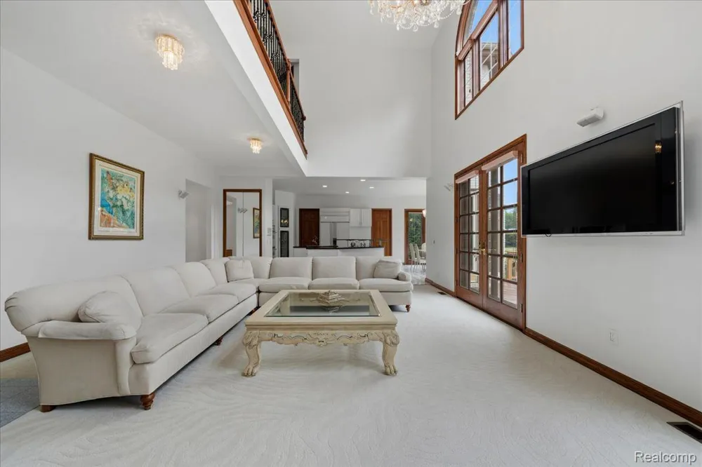 3965 Loch Bend Drive Commerce Charter Township, MI 48382