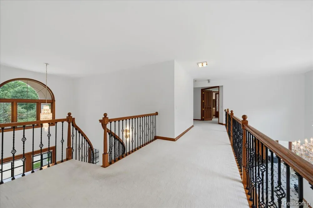 3965 Loch Bend Drive Commerce Charter Township, MI 48382