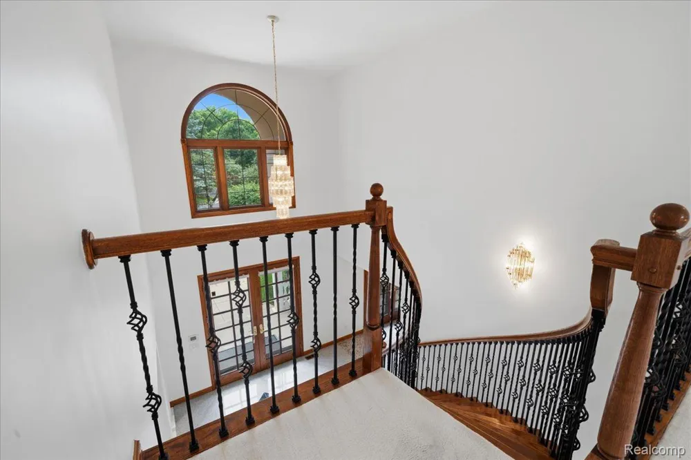 3965 Loch Bend Drive Commerce Charter Township, MI 48382