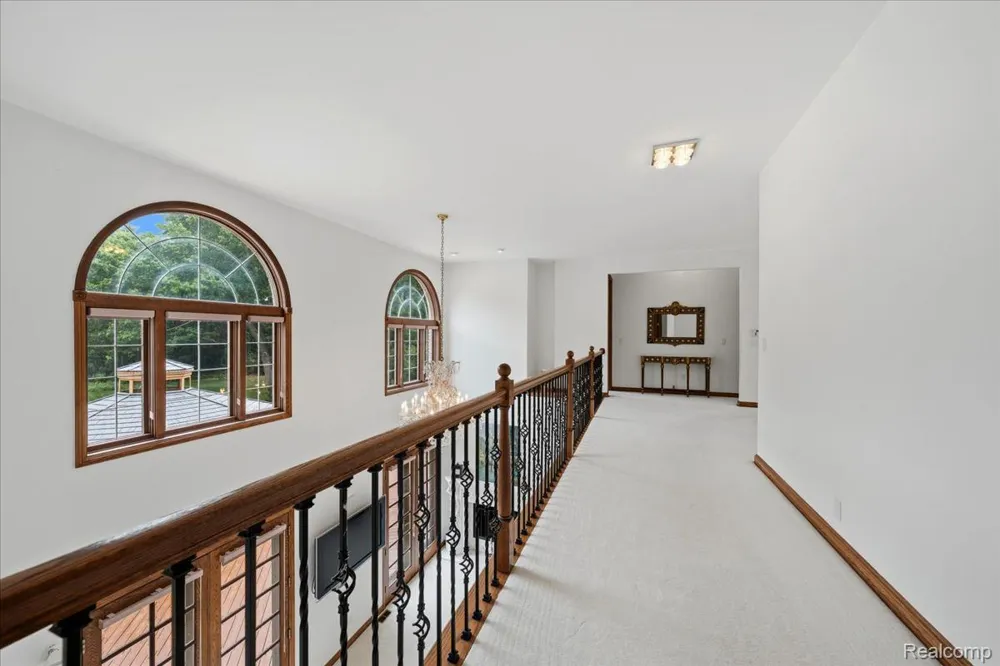 3965 Loch Bend Drive Commerce Charter Township, MI 48382