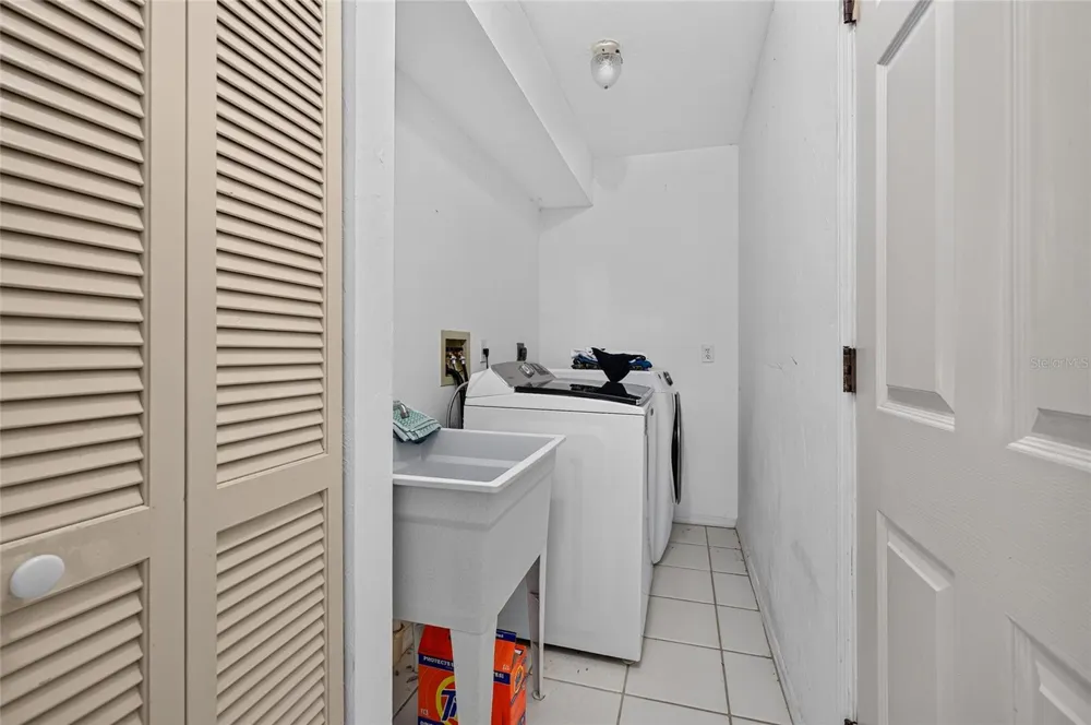 105 JACARANDA BOULEVARD Venice, FL 34292