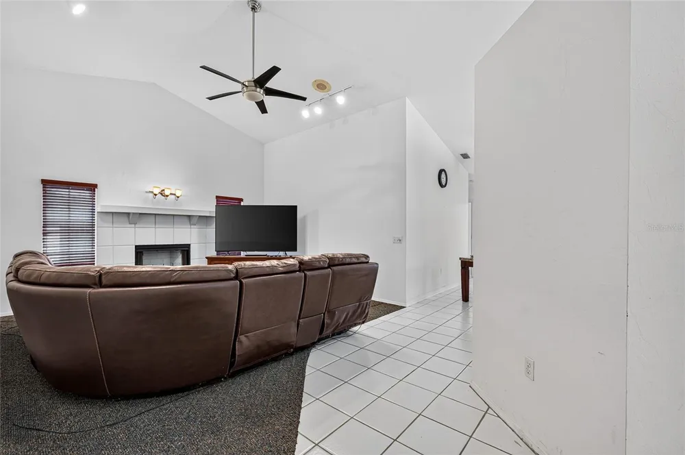 105 JACARANDA BOULEVARD Venice, FL 34292