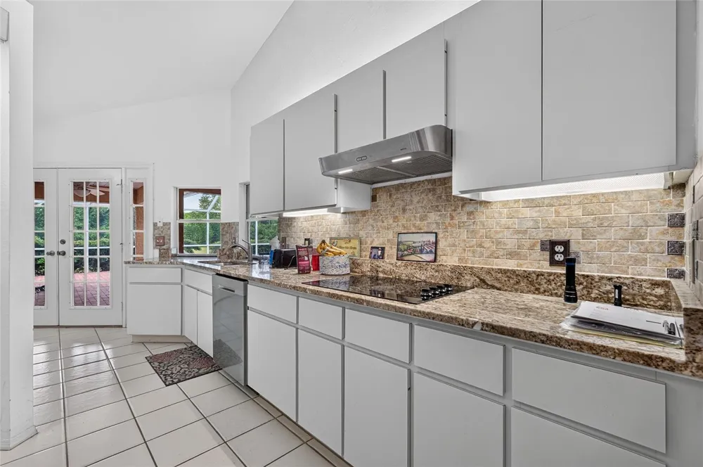 105 JACARANDA BOULEVARD Venice, FL 34292