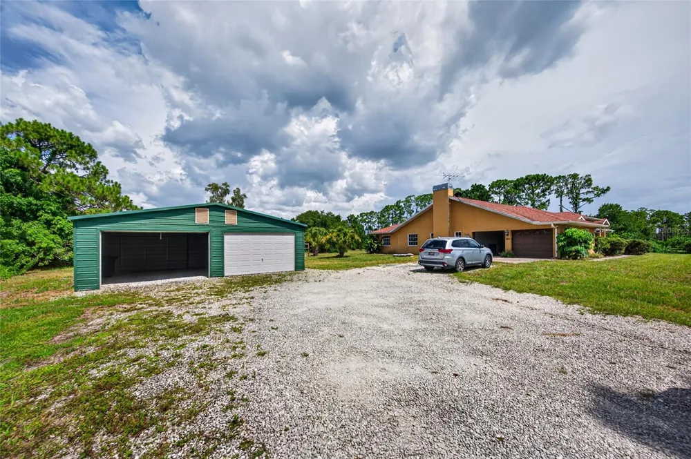 105 JACARANDA BOULEVARD Venice, FL 34292