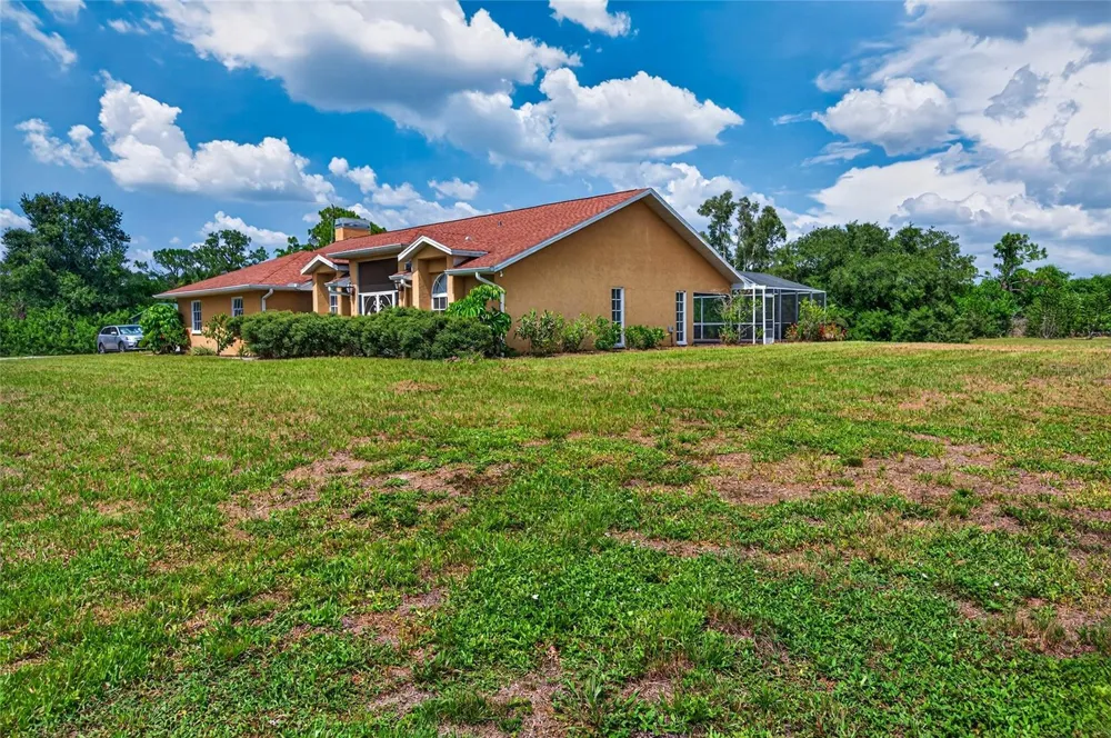 105 JACARANDA BOULEVARD Venice, FL 34292