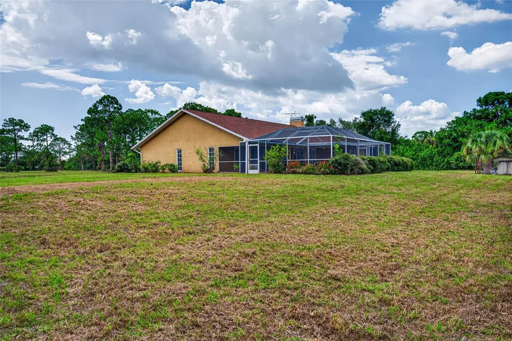 105 JACARANDA BOULEVARD Venice, FL 34292