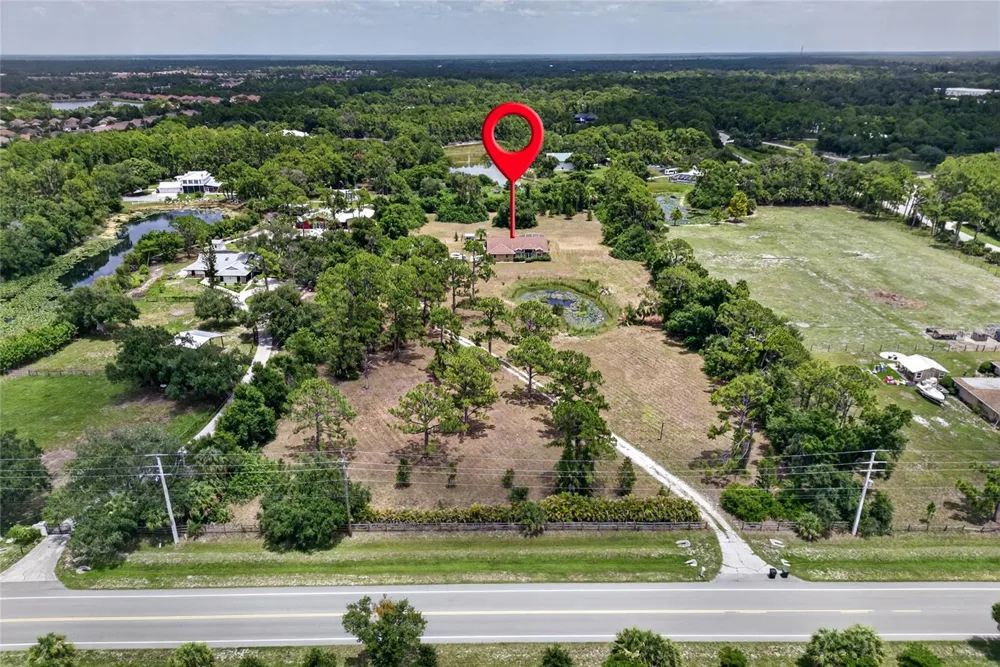 105 JACARANDA BOULEVARD Venice, FL 34292