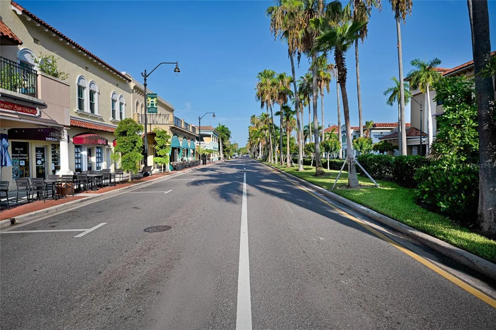 105 JACARANDA BOULEVARD Venice, FL 34292