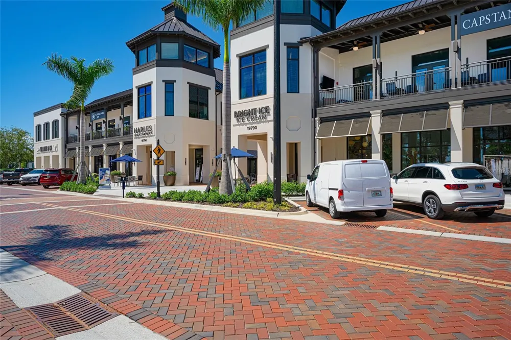 105 JACARANDA BOULEVARD Venice, FL 34292