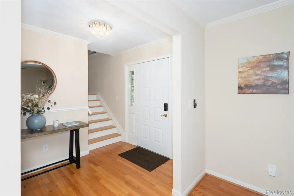 1990 Squirrel Valley Drive Bloomfield Hills City, MI 48304