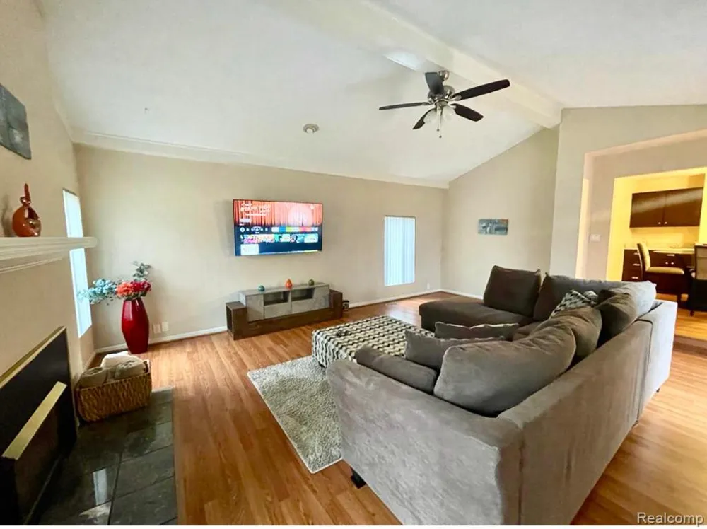 1990 Squirrel Valley Drive Bloomfield Hills City, MI 48304