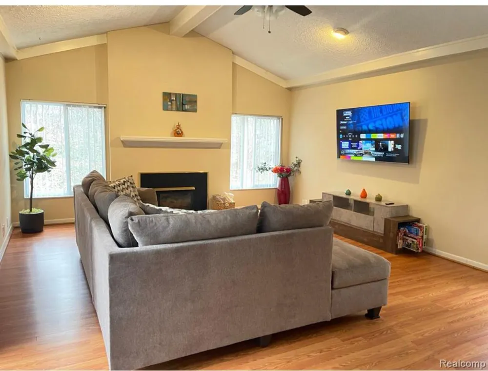 1990 Squirrel Valley Drive Bloomfield Hills City, MI 48304