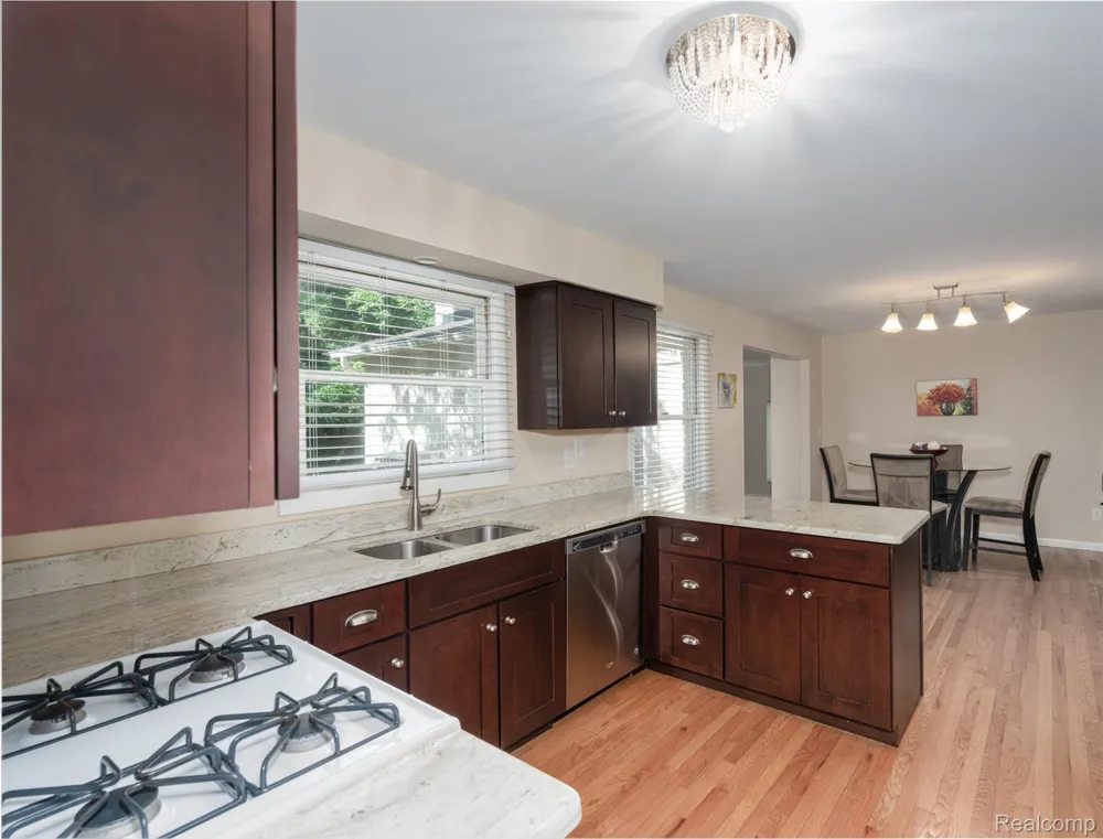 1990 Squirrel Valley Drive Bloomfield Hills City, MI 48304