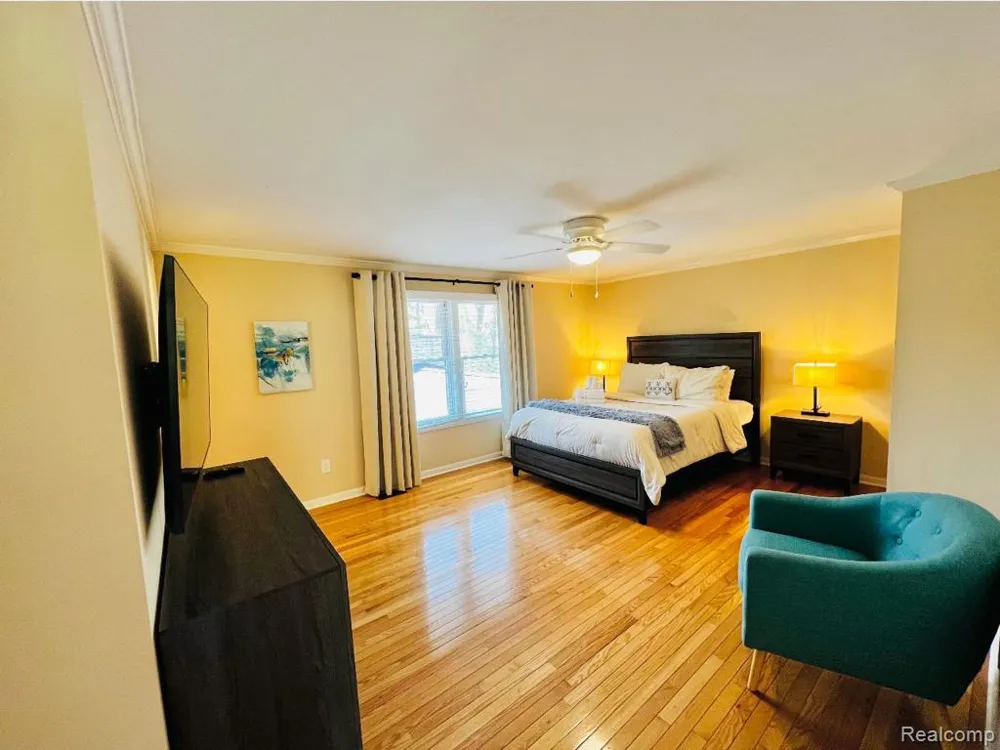 1990 Squirrel Valley Drive Bloomfield Hills City, MI 48304