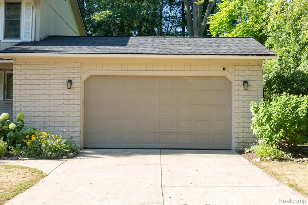 1990 Squirrel Valley Drive Bloomfield Hills City, MI 48304