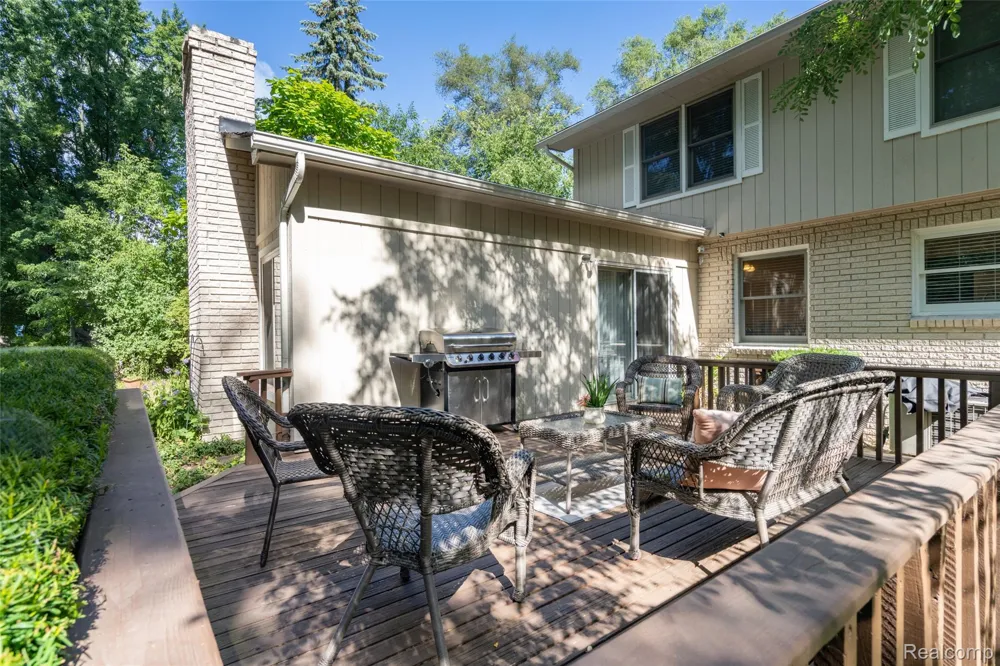 1990 Squirrel Valley Drive Bloomfield Hills City, MI 48304