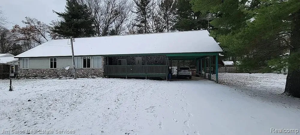 3871 Oakgrove Road Frost Township, MI 48625