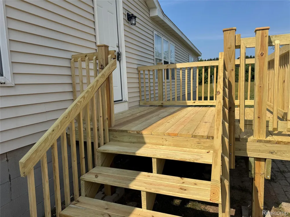 8845 Country Road NE Rapid River Township, MI 49659