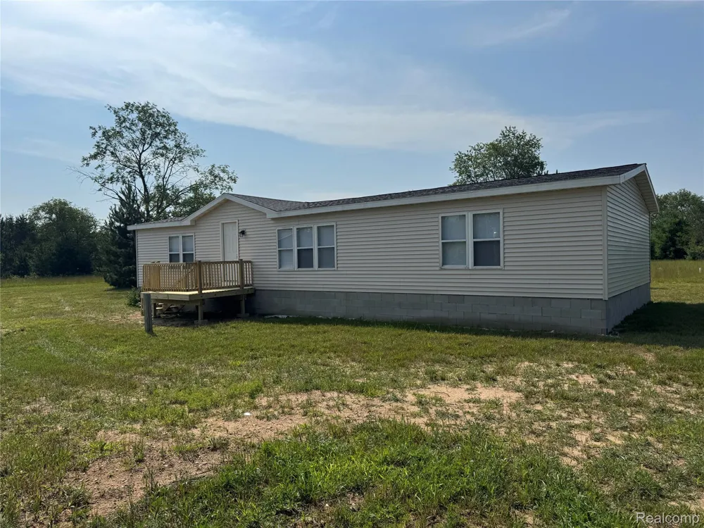 8845 Country Road NE Rapid River Township, MI 49659