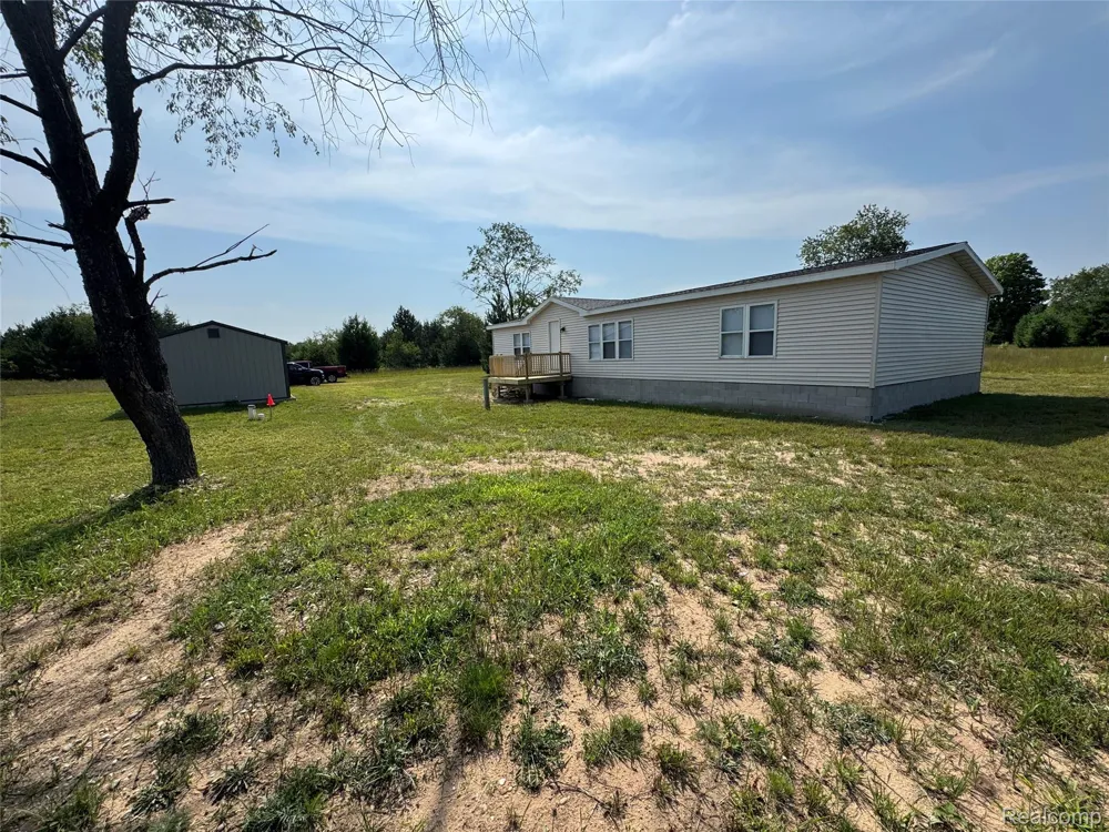 8845 Country Road NE Rapid River Township, MI 49659