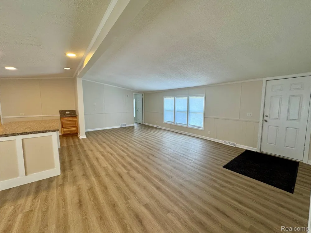 8845 Country Road NE Rapid River Township, MI 49659