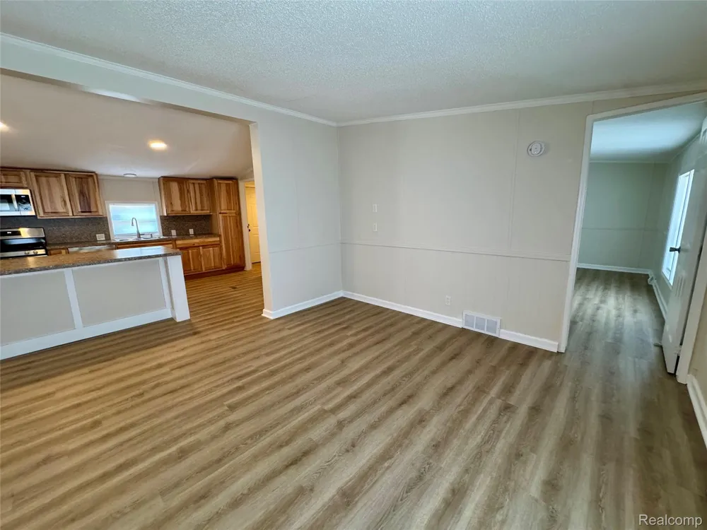 8845 Country Road NE Rapid River Township, MI 49659