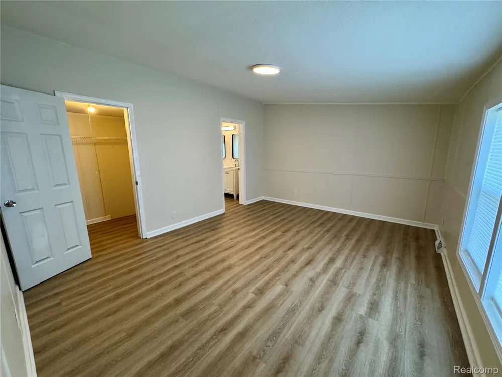 8845 Country Road NE Rapid River Township, MI 49659