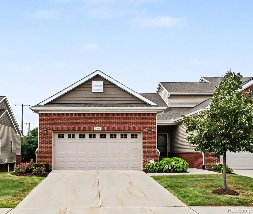 3045 Bridgewater Road #5 Auburn Hills City, MI 48326