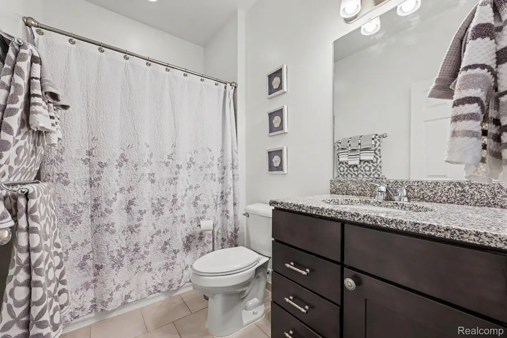 3045 Bridgewater Road #5 Auburn Hills City, MI 48326