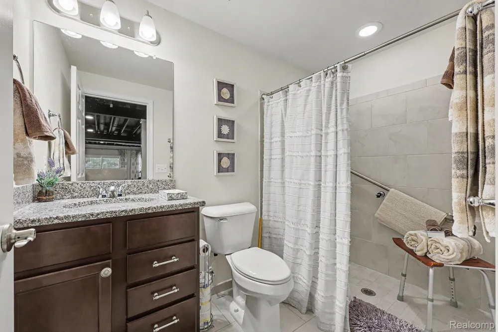 3045 Bridgewater Road #5 Auburn Hills City, MI 48326