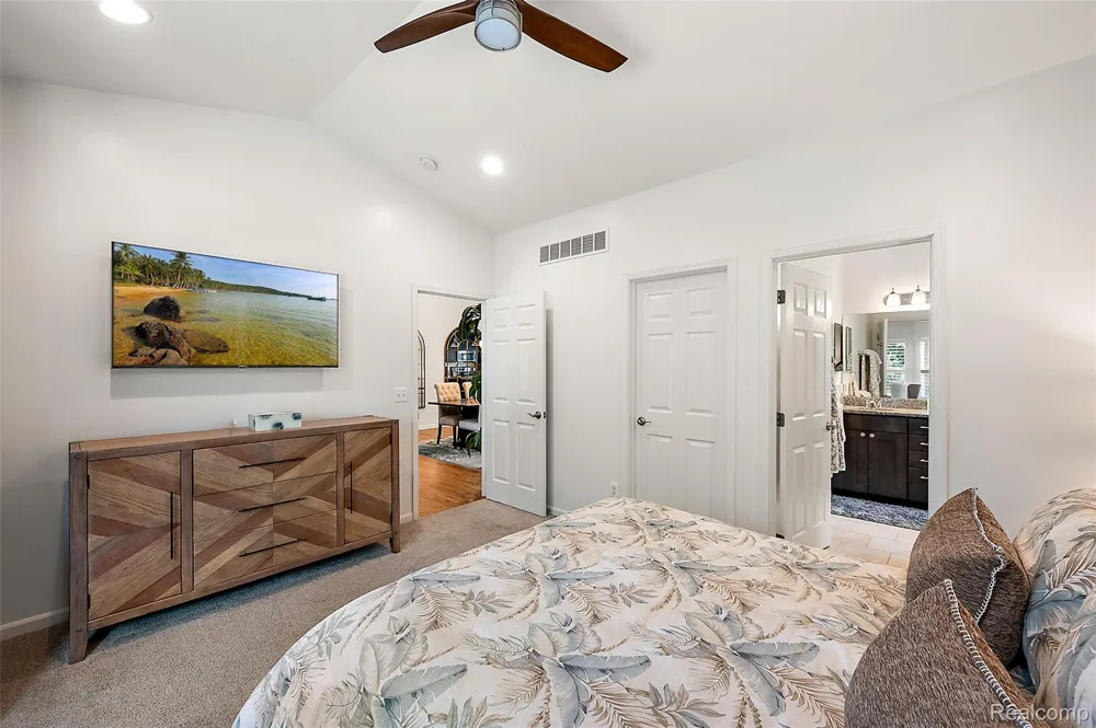 3045 Bridgewater Road #5 Auburn Hills City, MI 48326
